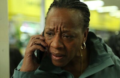 O Marianne Jean-Baptiste brutal de bună împinge „Adevăruri dure” de Mike Leigh