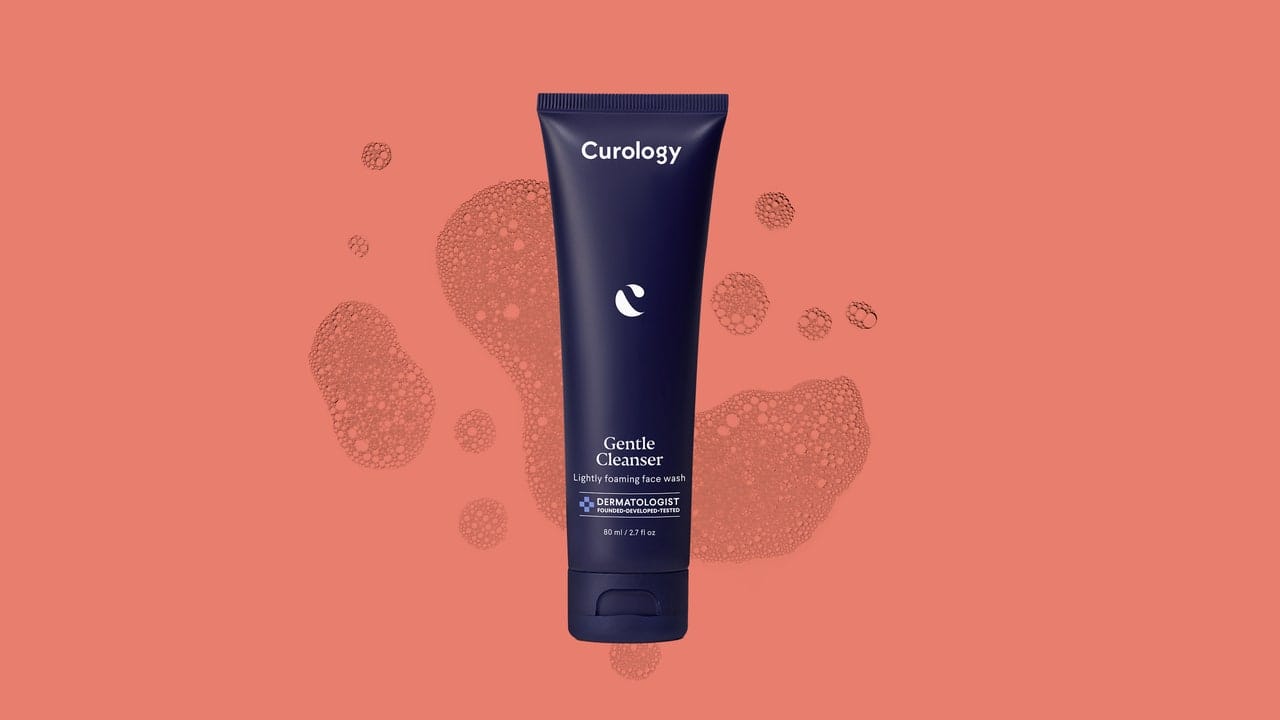 Curology the Cleanser se simte confortabil în timp ce curăță – recenzie
