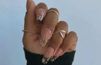 Tendințele nail art de iarnă din 2024 sunt răsturnări de situație ale modelelor îndrăgite ale sezonului