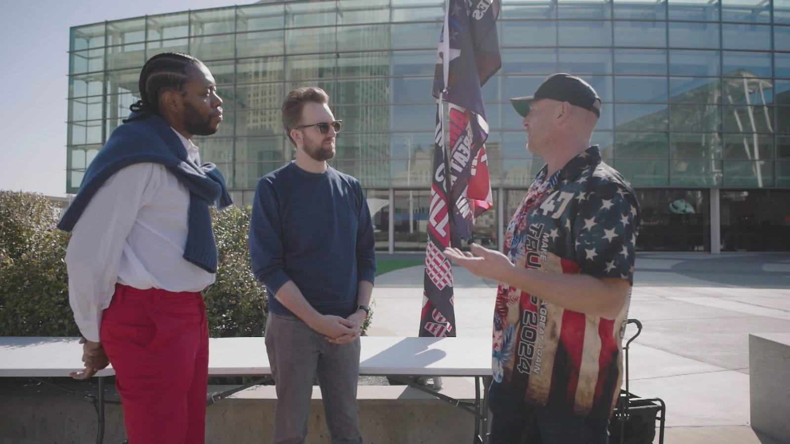 Jordan Klepper are un loc în primul rând la sfârșitul lumii