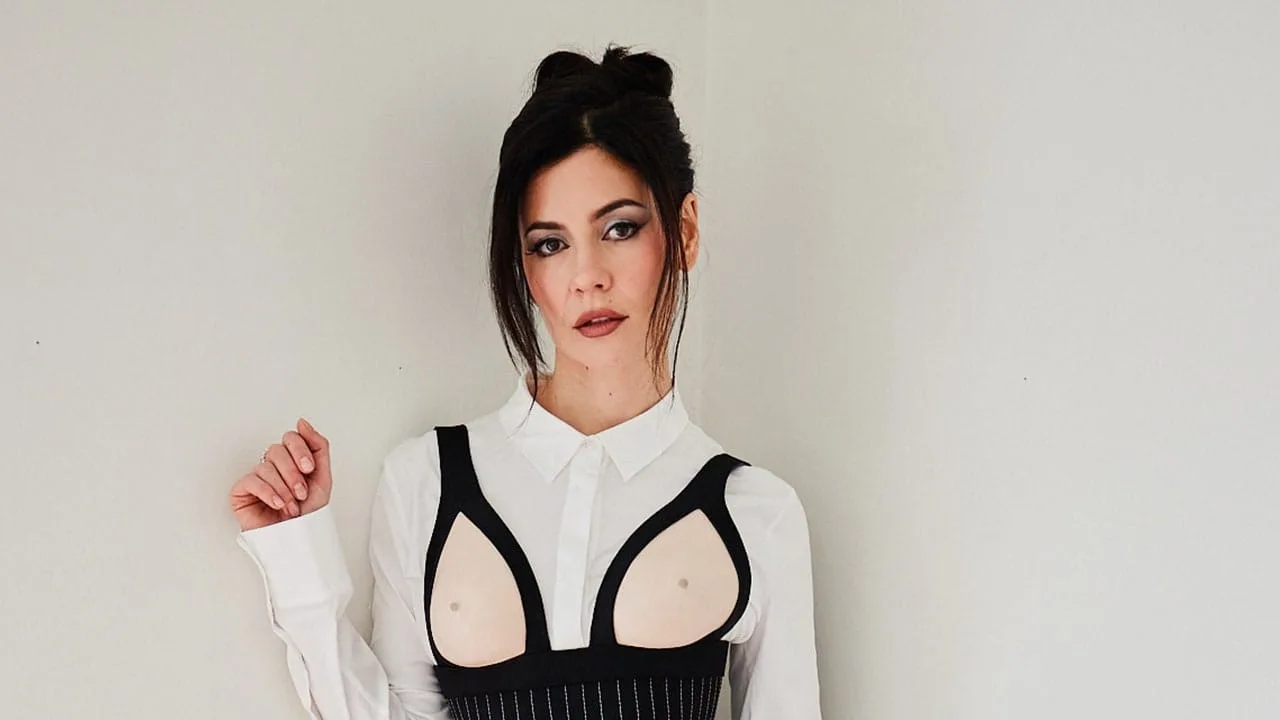 Marina Diamandis povestește cum a învățat să scrie poezie și să iubească LA