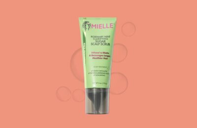 Mielle Organics Rosemary Mint Clarifying Sugar Scalp Scrub îndepărtează reziduurile de produse – recenzie