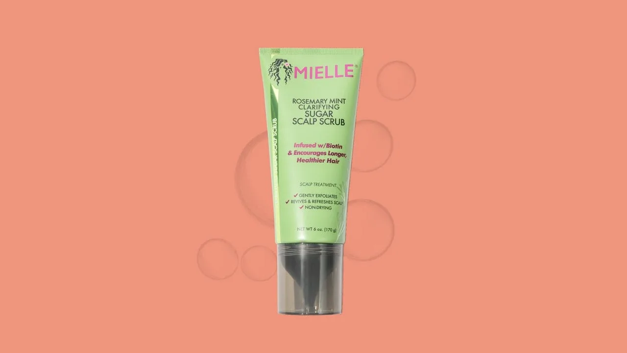 Mielle Organics Rosemary Mint Clarifying Sugar Scalp Scrub îndepărtează reziduurile de produse – recenzie