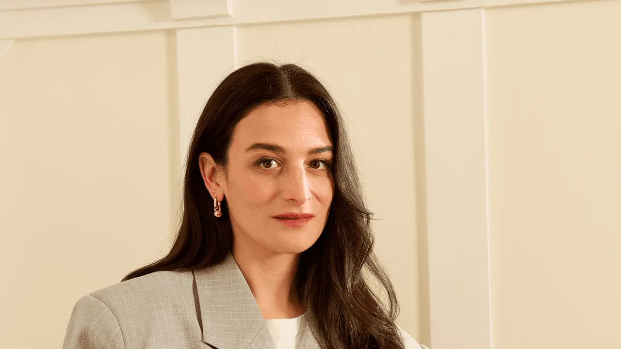 Jenny Slate despre cealaltă parte a depresiei postpartum și renunțarea la rușine