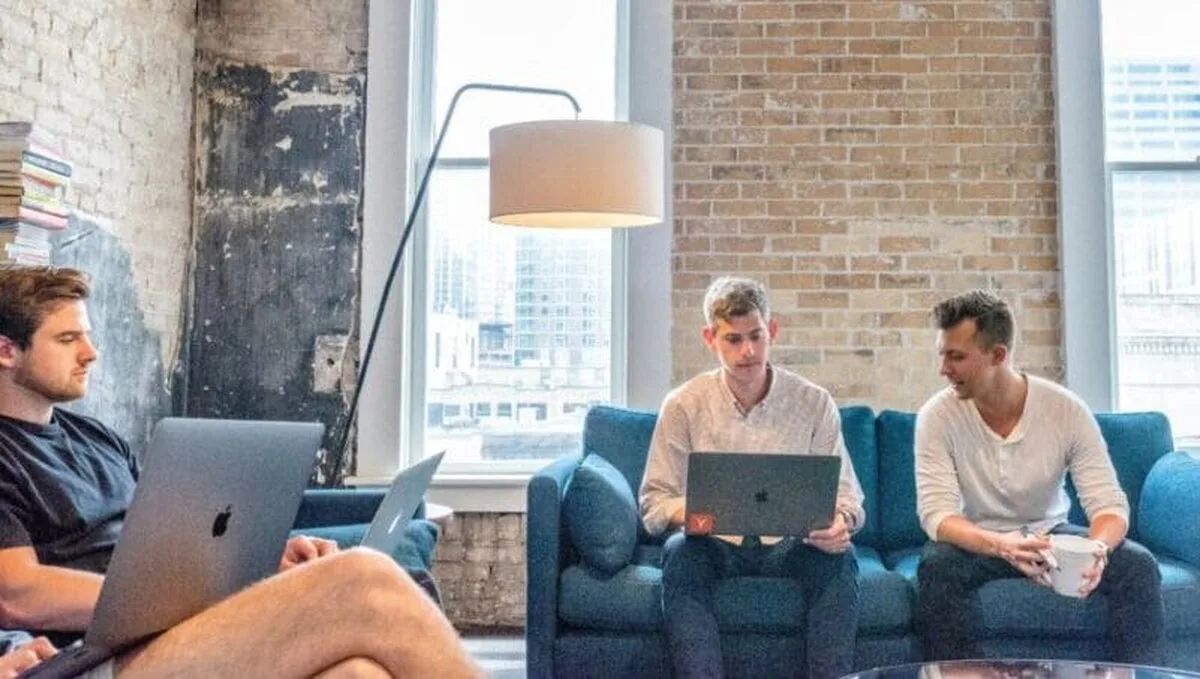 Unloc și Verizon lansează Young Entrepreneurs Challenge 2025 în întreaga Europă cu un premiu de 10 000 de lire sterline și mentorat