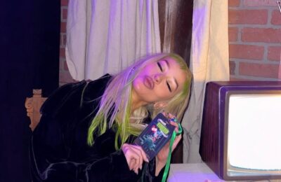 Christina Aguilera mă face să vreau să-mi fac breton verde de bebeluș – nu, serios