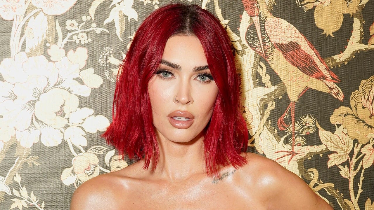 Manichiura lui Megan Fox aparține unui vampir victorian sexy – vezi fotografiile