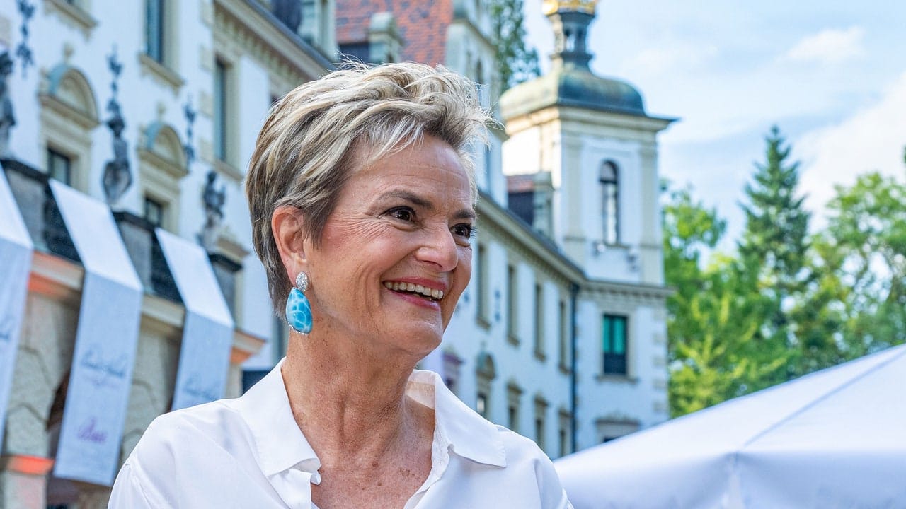 Prințesa TNT confirmă că judecătorul Samuel Alito și Steve Bannon fac parte din cercul ei catolic conservator confortabil