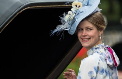 Lady Louise Windsor, cea mai tânără nepoată a Reginei Elisabeta, își sărbătorește cea de-a 21-a aniversare