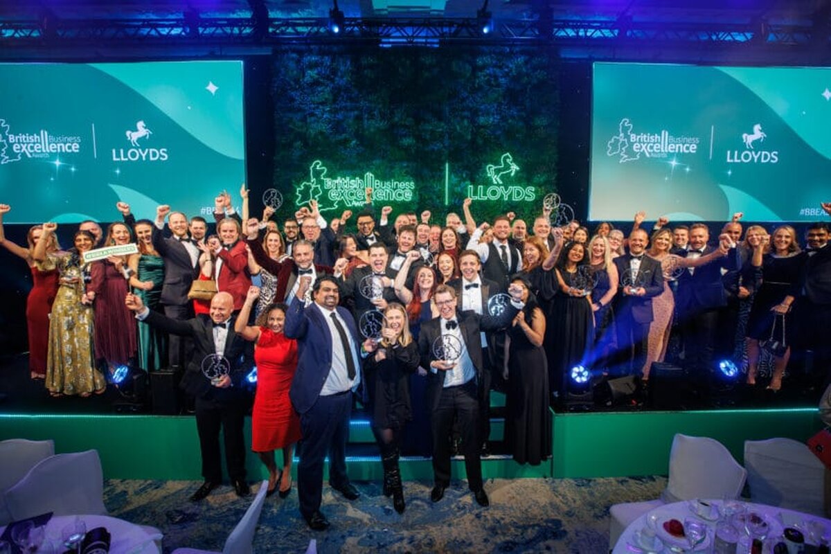 Trinny Woodall primește cea mai înaltă distincție la Lloyds British Business Excellence Awards