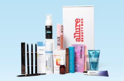 Cutia de frumusețe Allure din noiembrie 2024 menține pielea radiantă și sprâncenele îndrăznețe în această iarnă – vedeți toate produsele din interior
