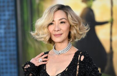 Michelle Yeoh ar putea fi complet incognito în acest bob blond – vezi fotografiile