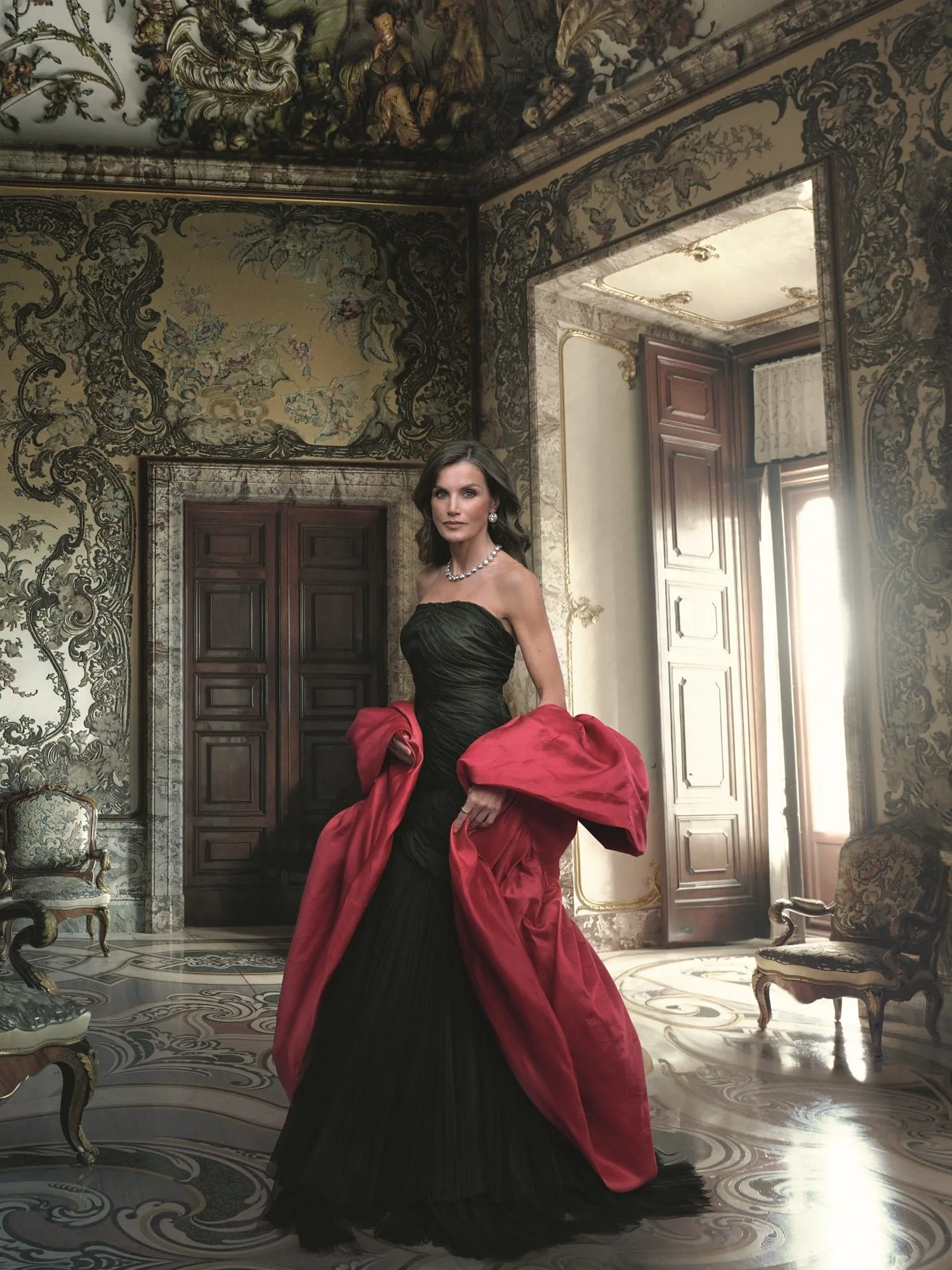 Spectaculoasele portrete ale regelui și reginei Spaniei realizate de Annie Leibovitz sunt oficial expuse