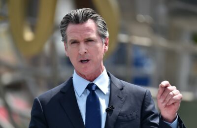 Gavin Newsom dă startul oficial luptei Californiei împotriva lui Donald Trump