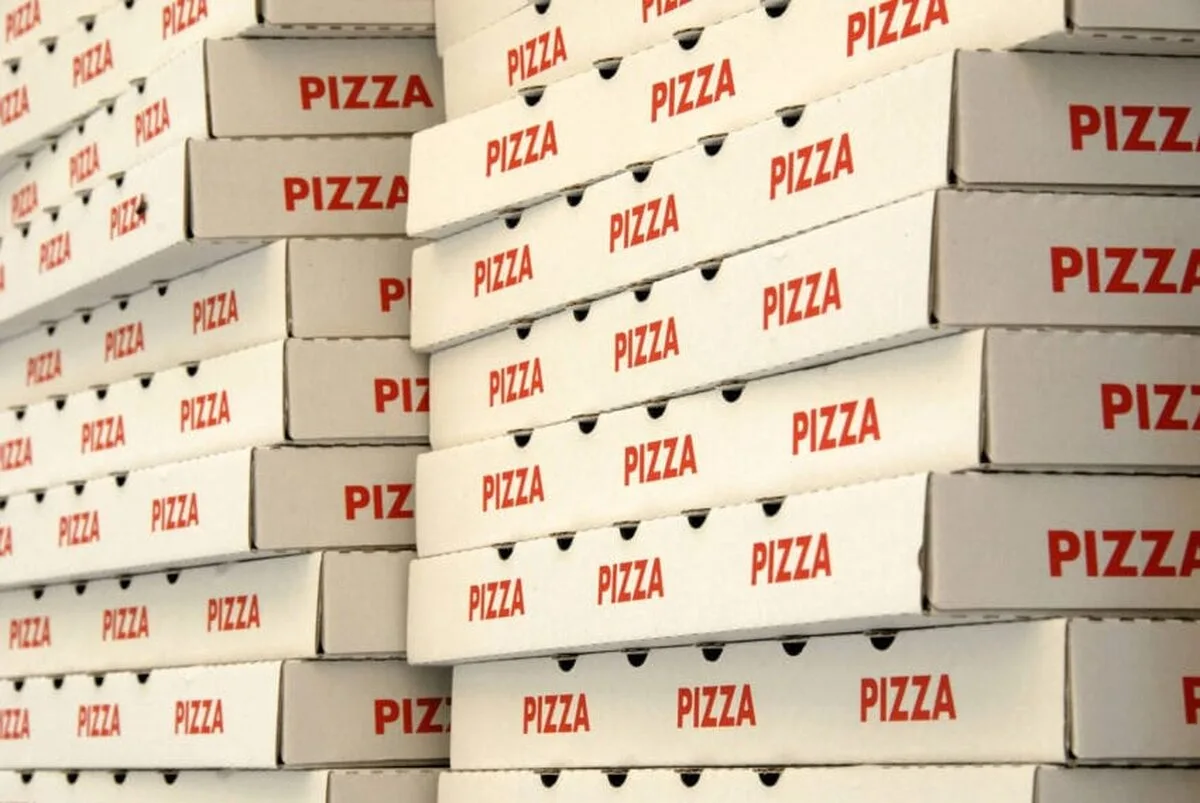 De ce sunt esențiale cutiile de carton personalizate pentru afacerile de comerț electronic