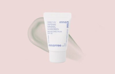 Innisfree Daily UV Defense Mineral Sunscreen Broad Spectrum SPF 45 face pielea mai strălucitoare în timp ce protejează – Review