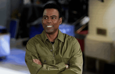 Chris Rock se descurcă cu puțin ajutor de la Adam Sandler la Saturday Night Live