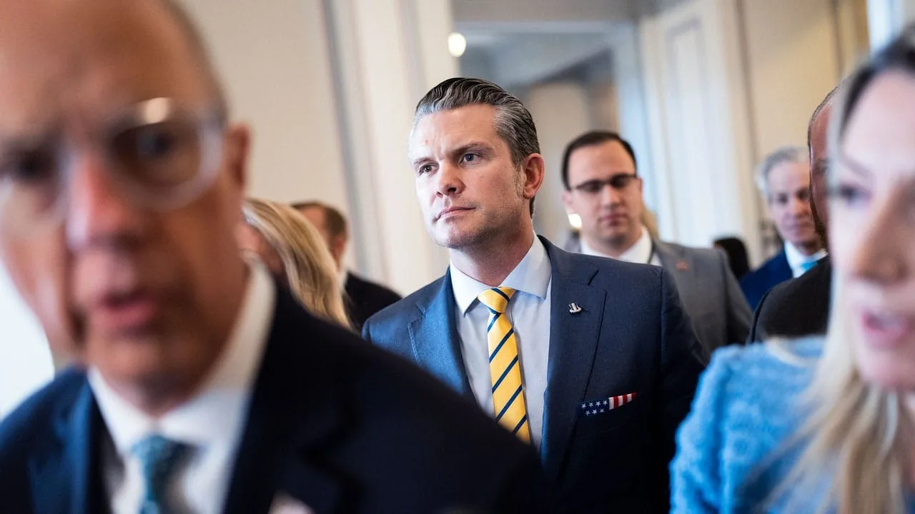 Pete Hegseth încearcă să salveze nominalizarea cu un blitz la Capitol Hill