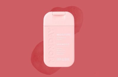 Șamponul Monday Haircare Moisture ajută la înmuierea părului meu uscat-Review
