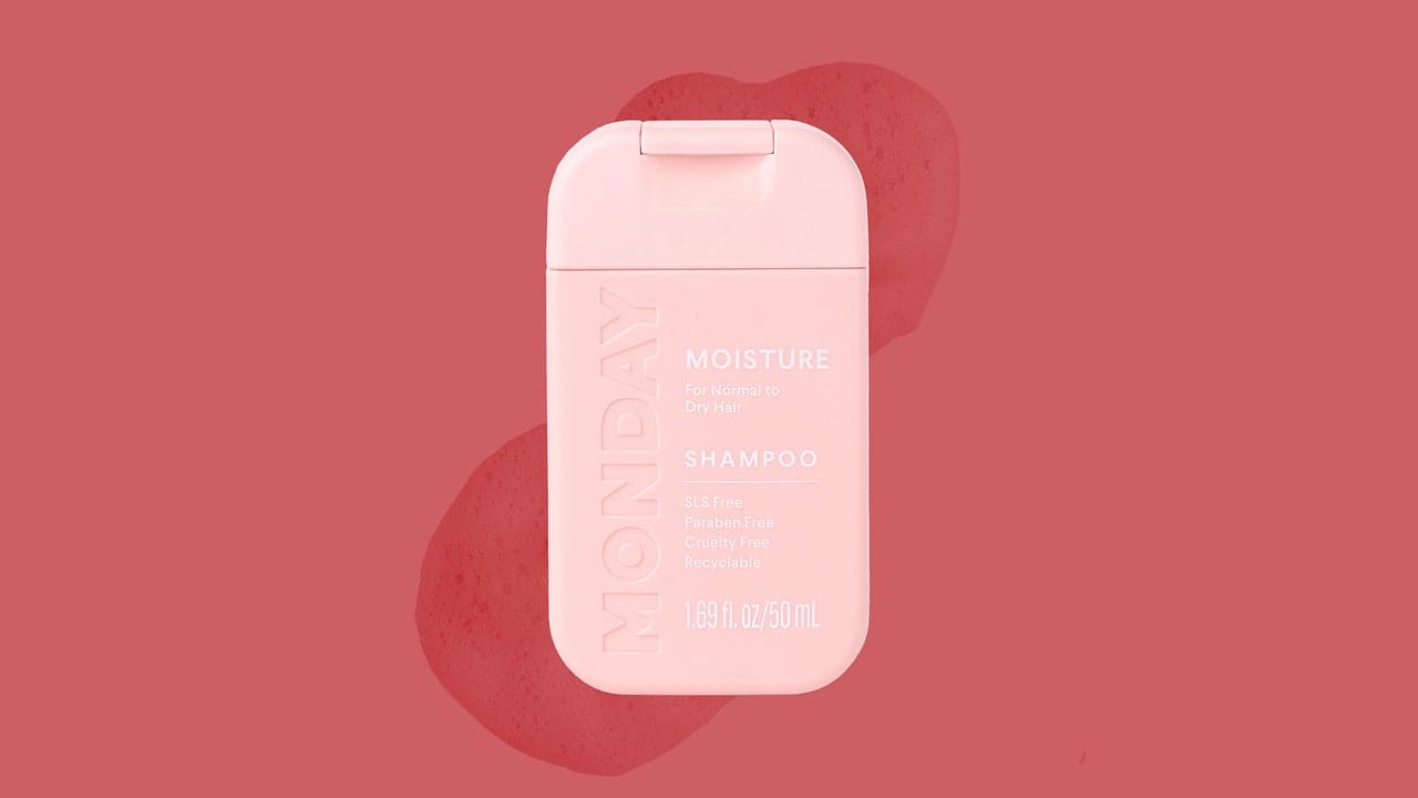Șamponul Monday Haircare Moisture ajută la înmuierea părului meu uscat-Review