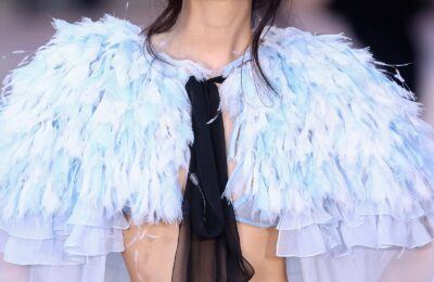 Jennie’s Baby Blue Jelly Nails sunt manichiura perfectă de tranziție de la iarnă la primăvară – Vezi fotografiile