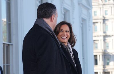 Cum a făcut Kamala Harris istorie când a părăsit DC