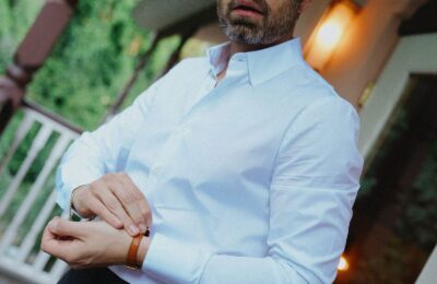 În interiorul look-ului câștigător al lui Sebastian Stan la Globurile de Aur 2025