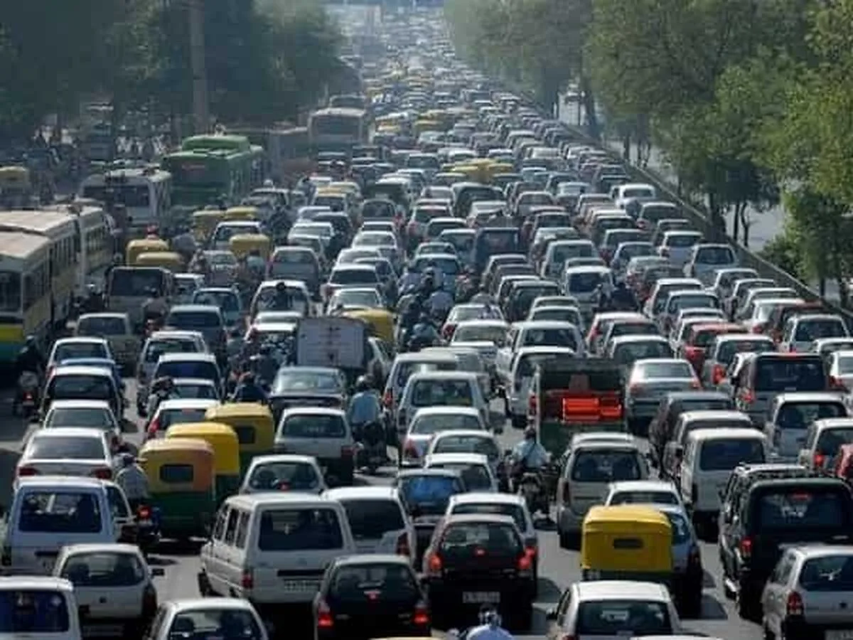 Se estimează că vânzările interne de autoturisme vor crește cu 4-7% în anul fiscal 26: Icra