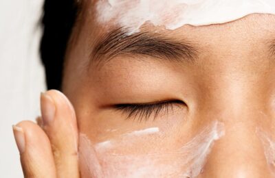 Cum să efectuați un peeling chimic la domiciliu în siguranță