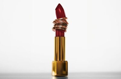 Cu cât vor fi mai scumpe produsele de înfrumusețare odată cu intrarea în vigoare a tarifelor?