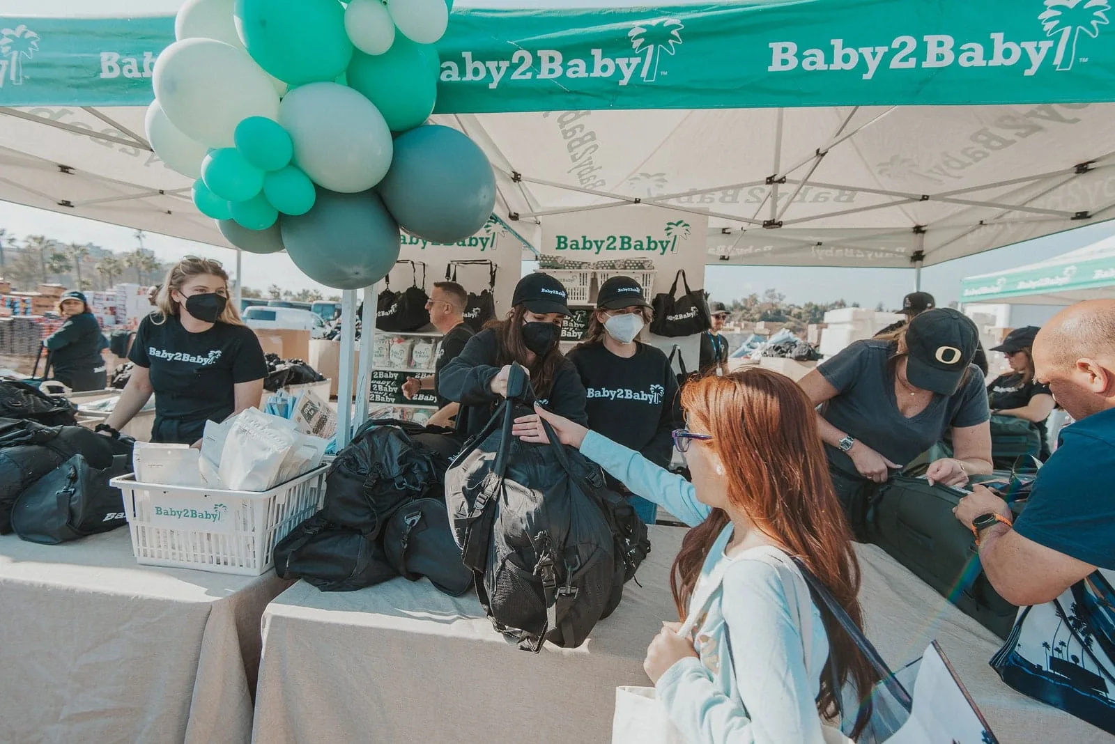 Baby2Baby a venit în ajutorul familiilor din Los Angeles la câteva ore de la incendii