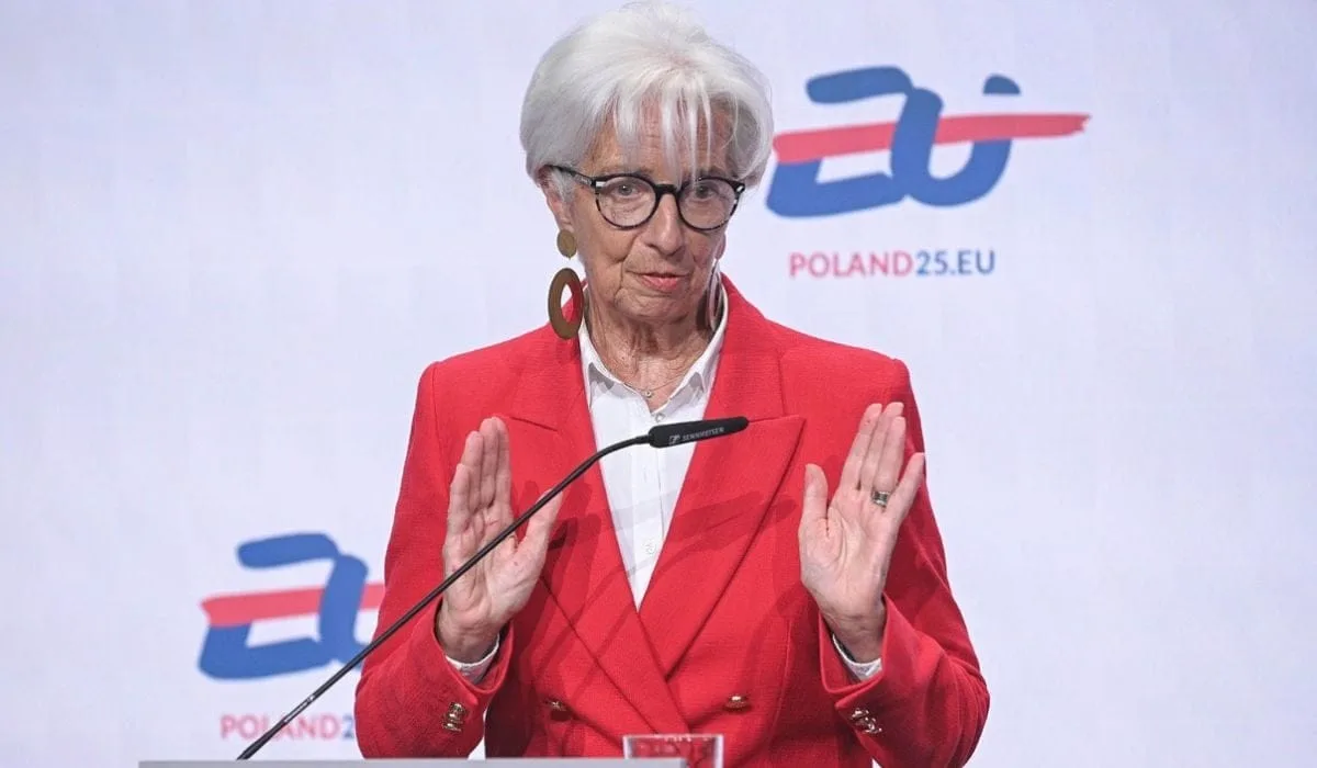 Sunt cardurile Visa, Mastercard și PayPal pe cale să fie interzise în Europa? Vezi aici declarațiile lui Christine Lagarde