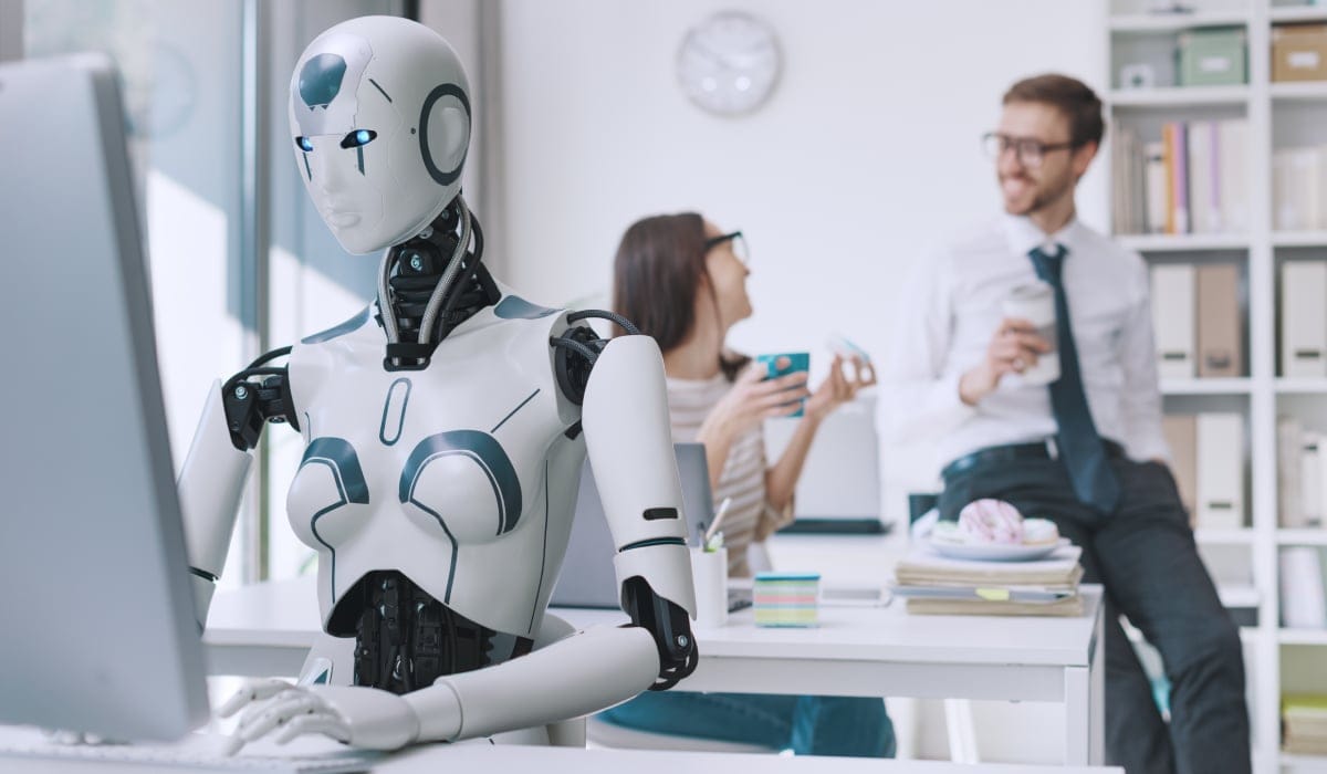 Ce urmează după concedierea provocată de inteligența artificială?