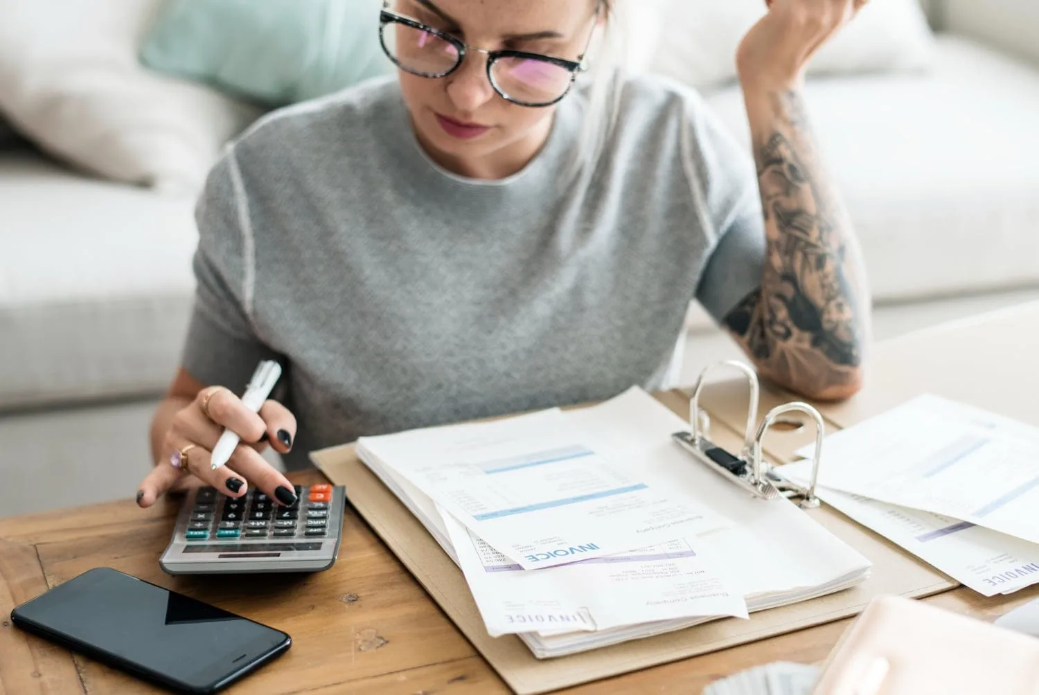 Cele 5 metode geniale prin care românii economisesc legal la taxe!