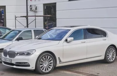 Românul care a fost furat de propria sa mașină BMW Alb a fost prins în Germania!