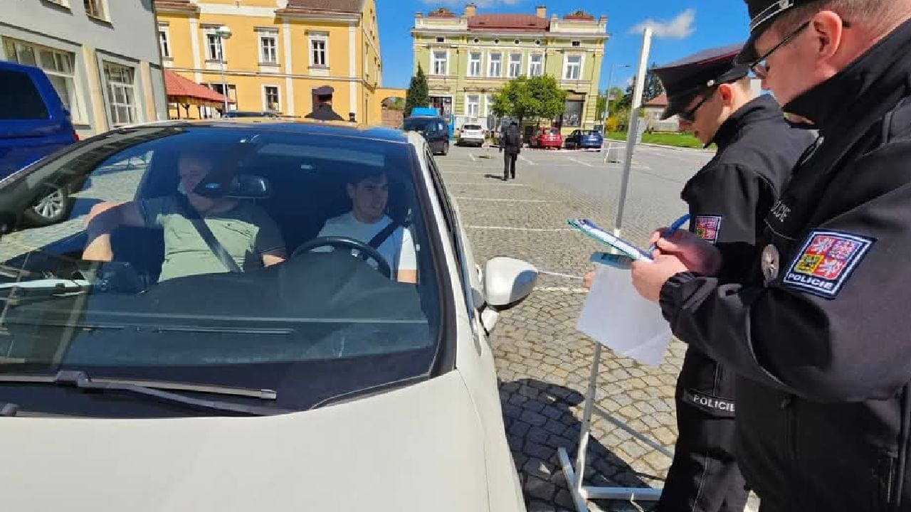 Șofer prins fără permis timp de 35 de ani, ce pedeapsă riscă în Cehia?