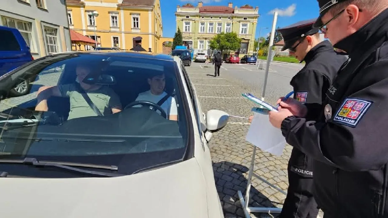 Șofer prins fără permis timp de 35 de ani, ce pedeapsă riscă în Cehia?