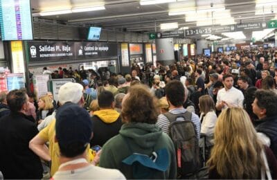 Escrocheriile hoților de cupru blochează trenurile în Spania!