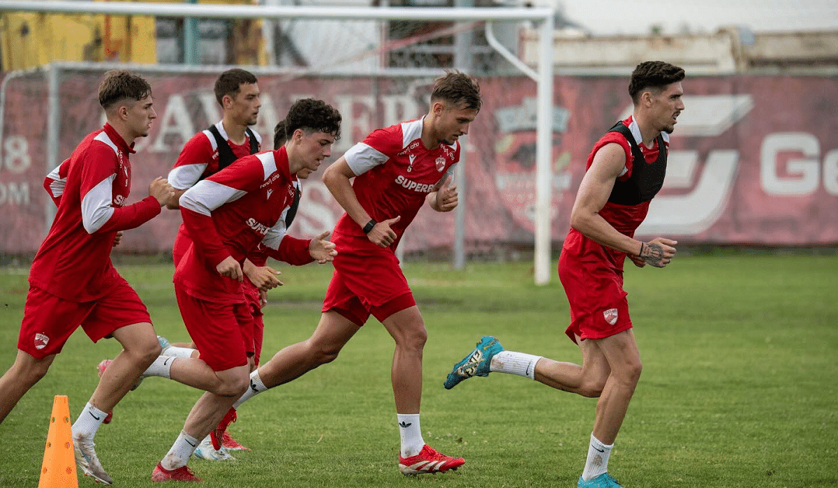 Dinamo suferă o înfrângere severă în primul meci amical