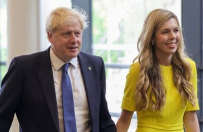 Gravidă la 30 de ani, Carrie, soția lui Boris Johnson, naște a noua oară