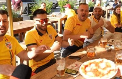Fanii U21 români entuziasmați în Slovacia înainte de Italia U21