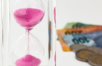 BNR avertizează: România se îndreaptă spre deficit major