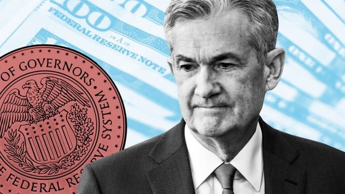 Dolarul în declin: cum influențează strategiile lui Trump economia