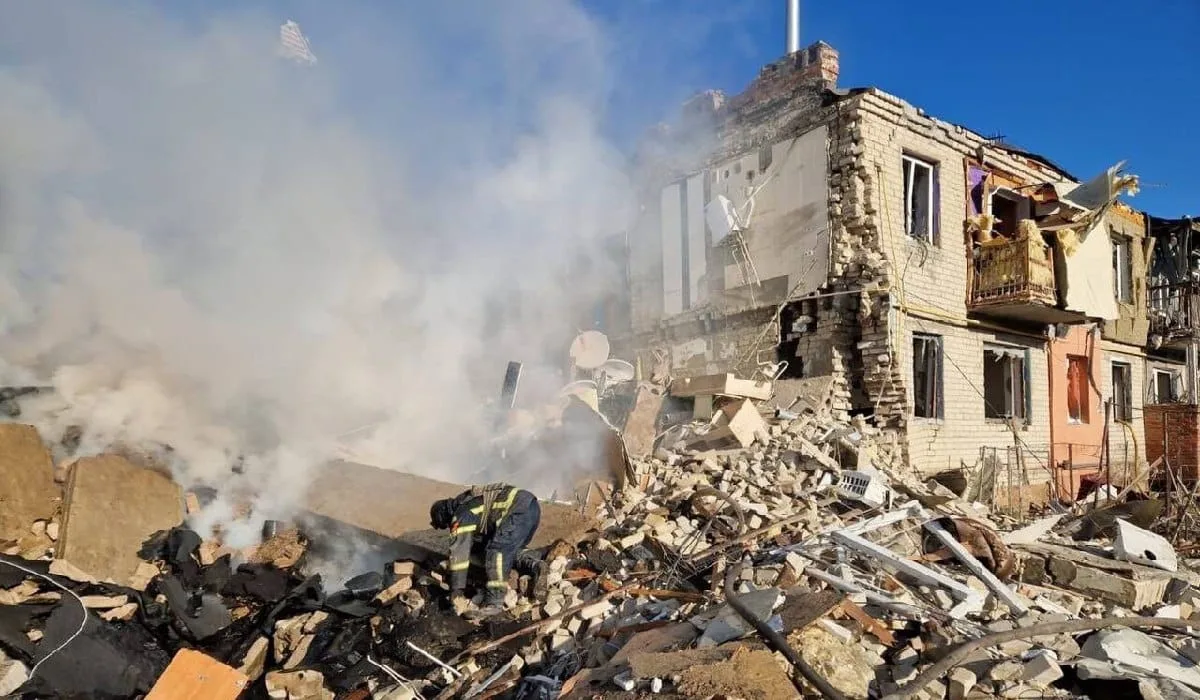 Bombardamentele rușilor distrug un oraș întreg din Ucraina