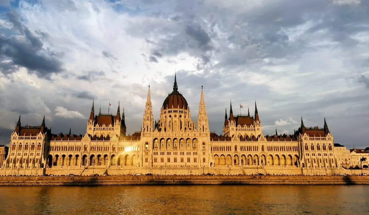 Descoperă secretul lecțiilor despre Transilvania în Budapesta