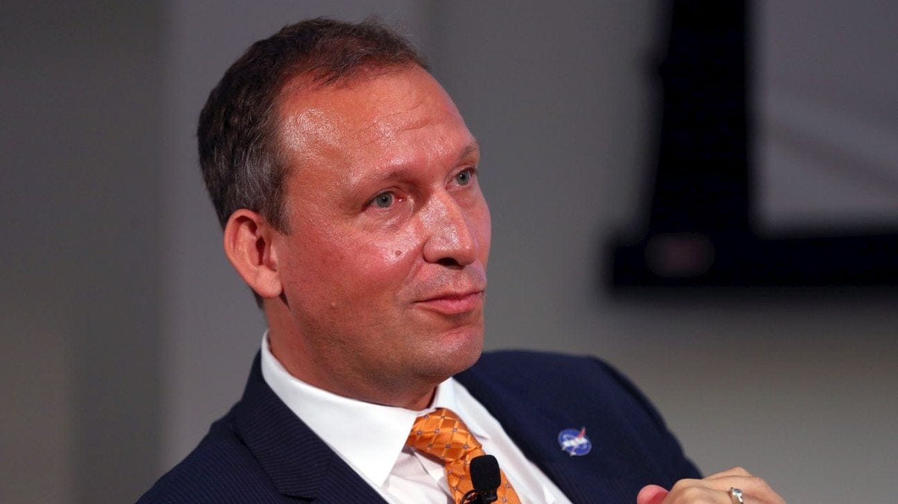 Opinia unui fost director NASA despre Elon Musk: Descoperă de ce nu poate ține piept criticilor