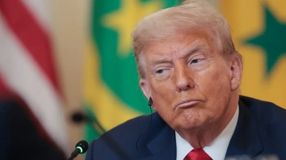 Donald Trump ar fi fost avertizat în avans despre numele din dosarele Epstein