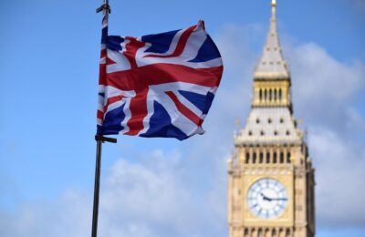 Trump și tarifele: Marea Britanie pe calea prosperității
