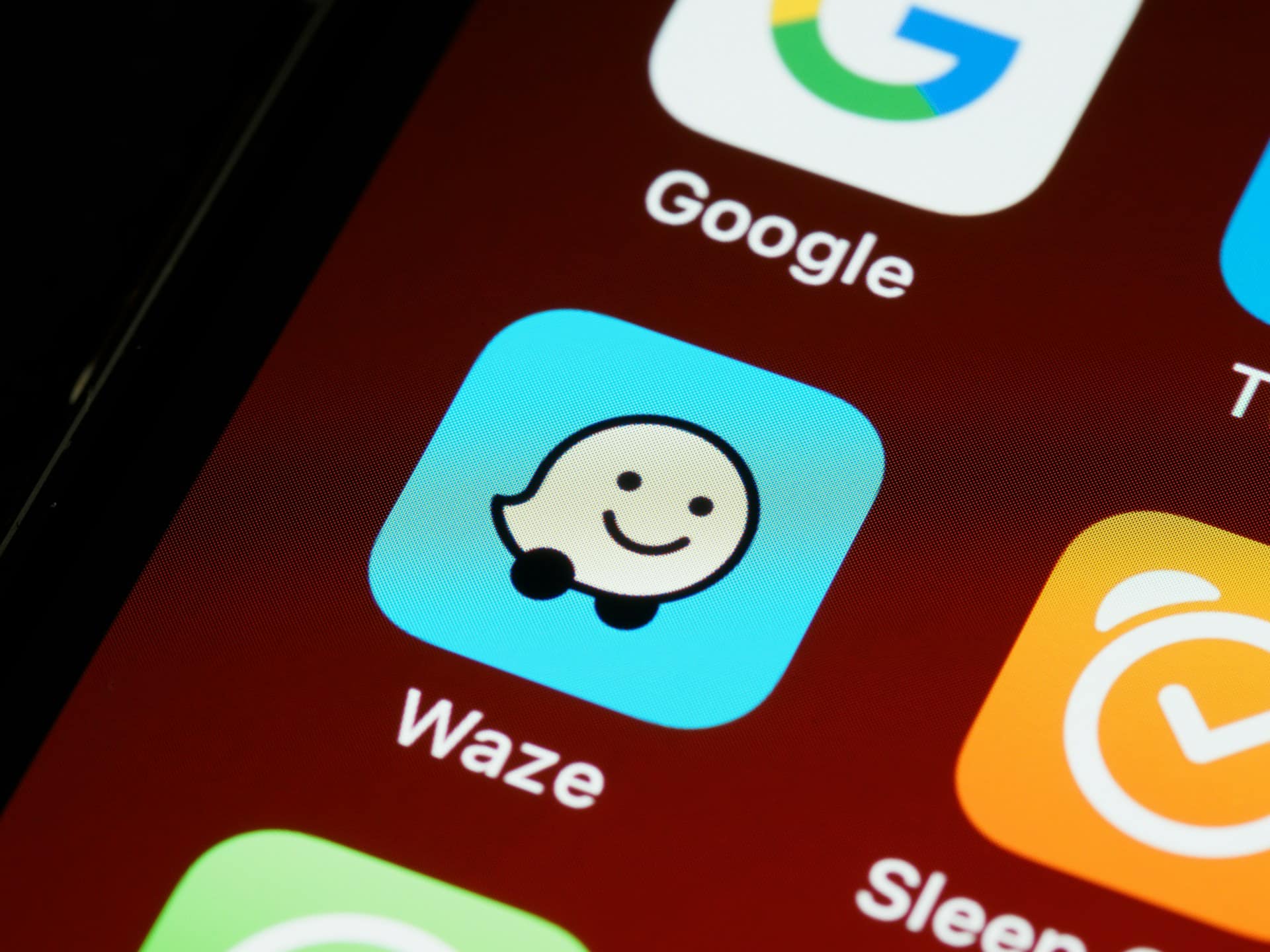 Interdicții Waze și Google Maps: Telefoane Incompatibile