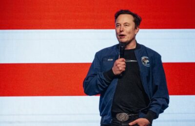 Elon Musk revoluționează învățământul. Cum schimbă viitorul educației